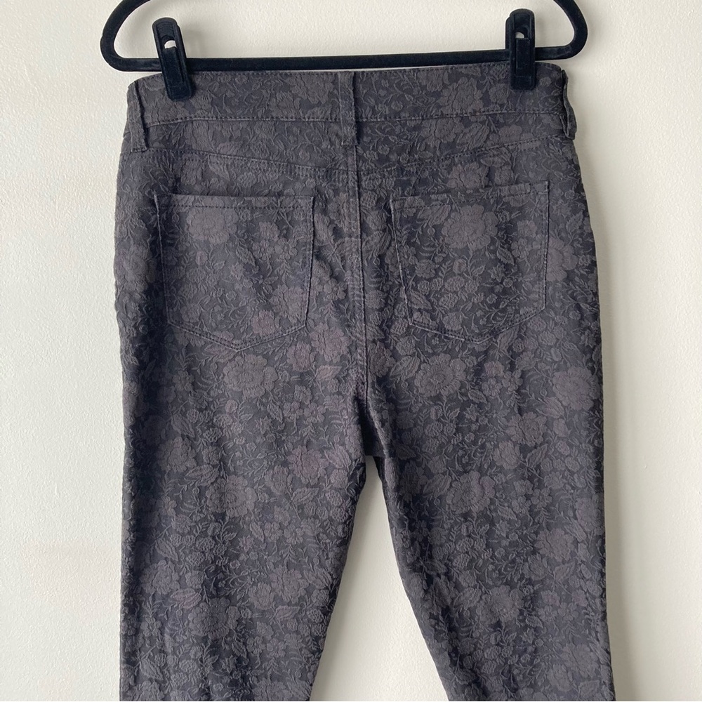 NYDJ‎ Women’s Lift Tuck Black Floral Pattern Leggings Jeans Size 10 - Picture 5 of 14